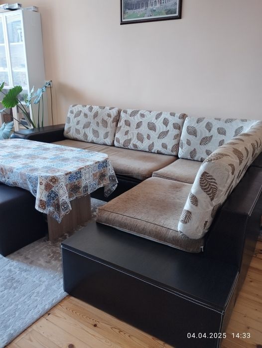 Разтегателен диван