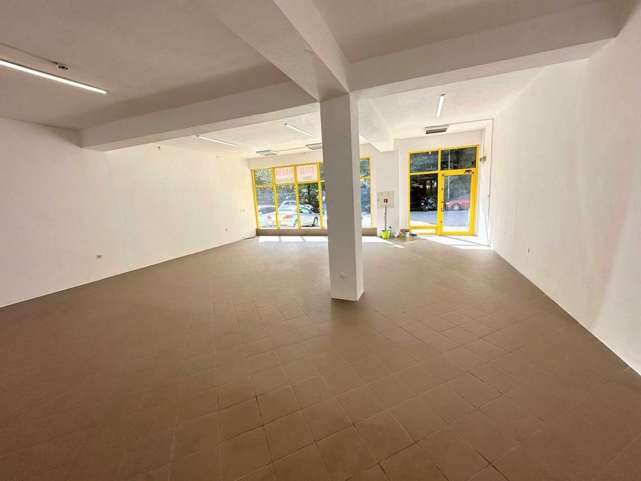 Магазин под наем в кв Бузлуджа - Vip center