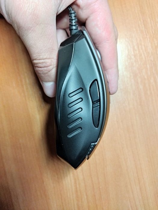 Продам мышь bloody v8m СРОЧНОООО!!!