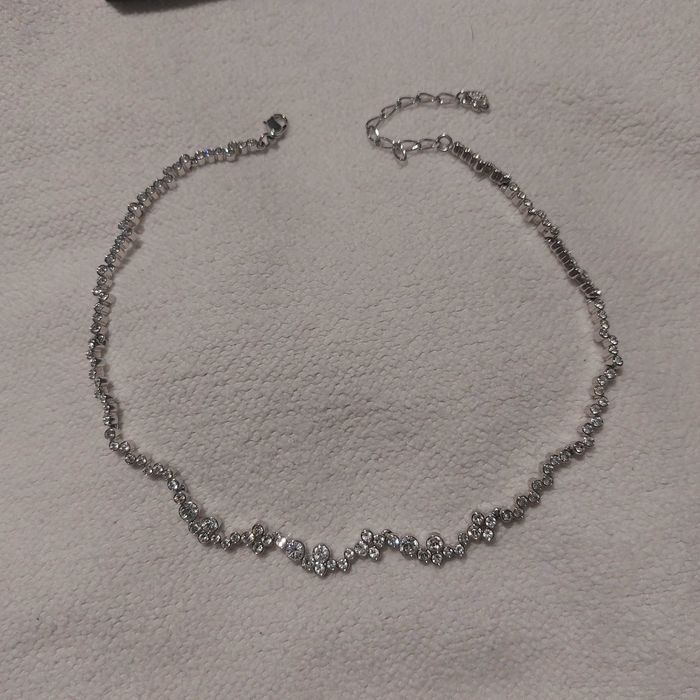Изключително красиво колие Swarovski