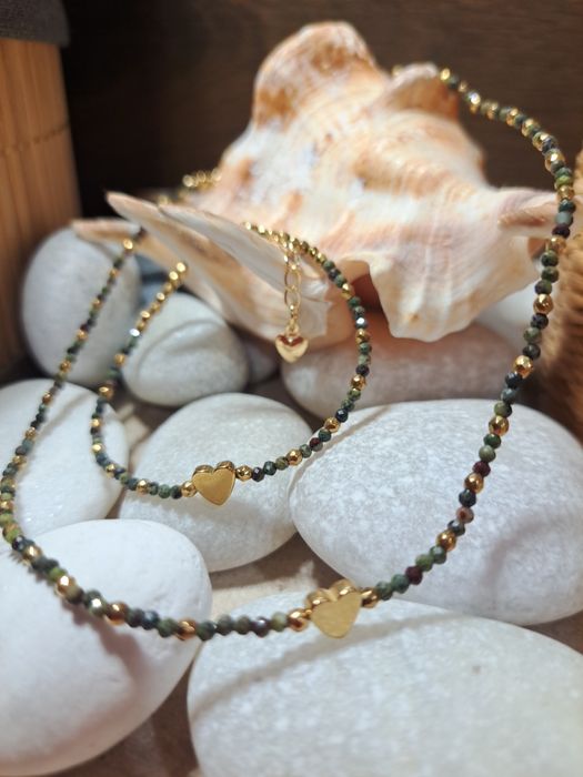 Гривни и колиета с ест. перли и ест. камъни