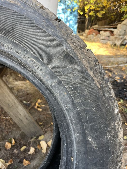 Продам шины 270/60 R18