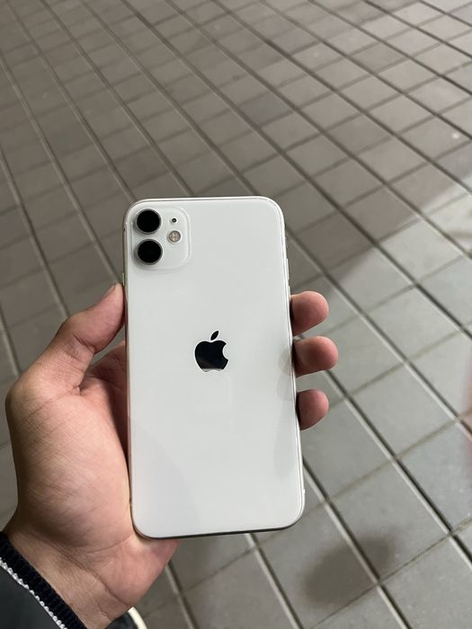 Продам iPhone 11 128 gb white