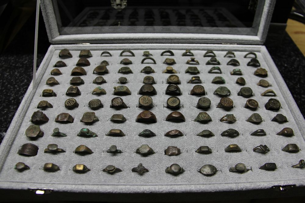 Коллекция старинных колец