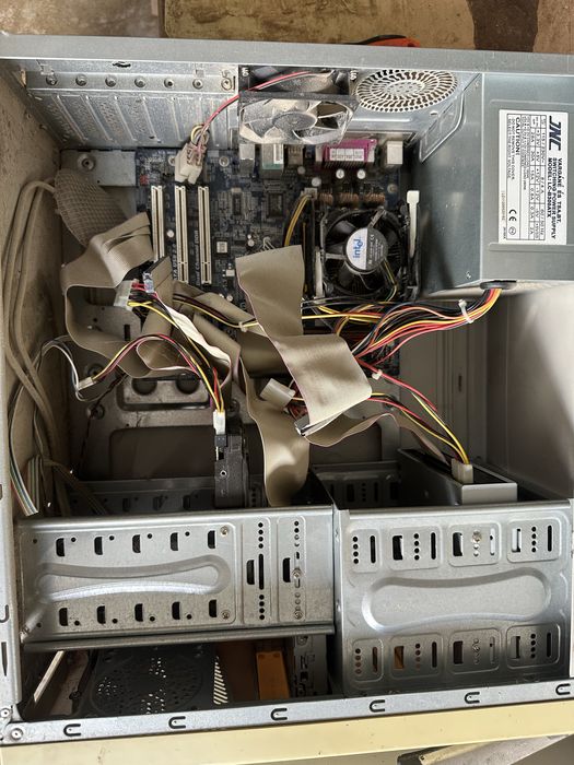 Компьютер  процессор