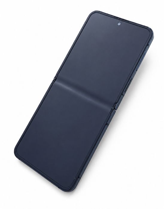 Vând Samsung Z Flip5 impecabil,512 GB,cumparat din magazin,cutie.