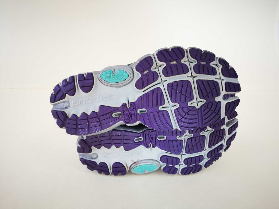 Adidasi alergare 37 38 Ghete munte maraton  Brooks Purecodence
