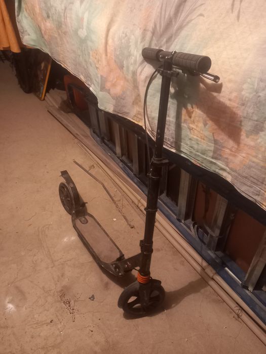 продам самокат и велосипед