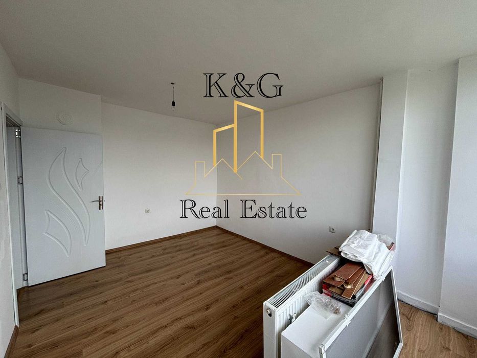 Продава се Едностаен апартамент в Разград, Бели Лом - 35 кв.м за 1749 €/кв.м - Снимка #1