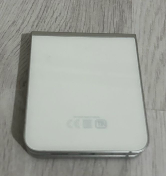 Samsung Galaxy Z Flip5