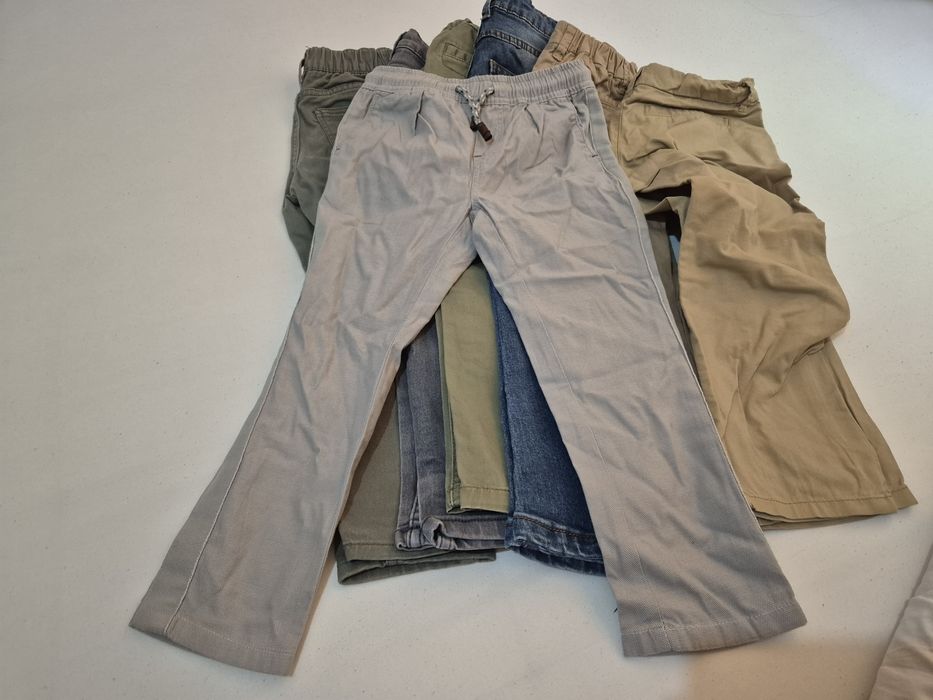 Pantaloni băieți mărimea 110