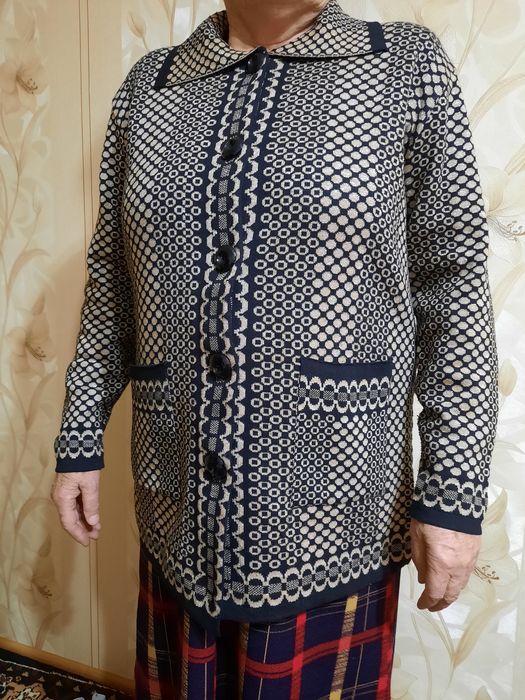 Продаётся теплая кофта