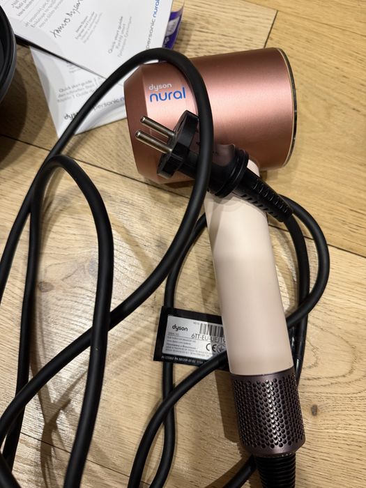 Dyson nural сешоар