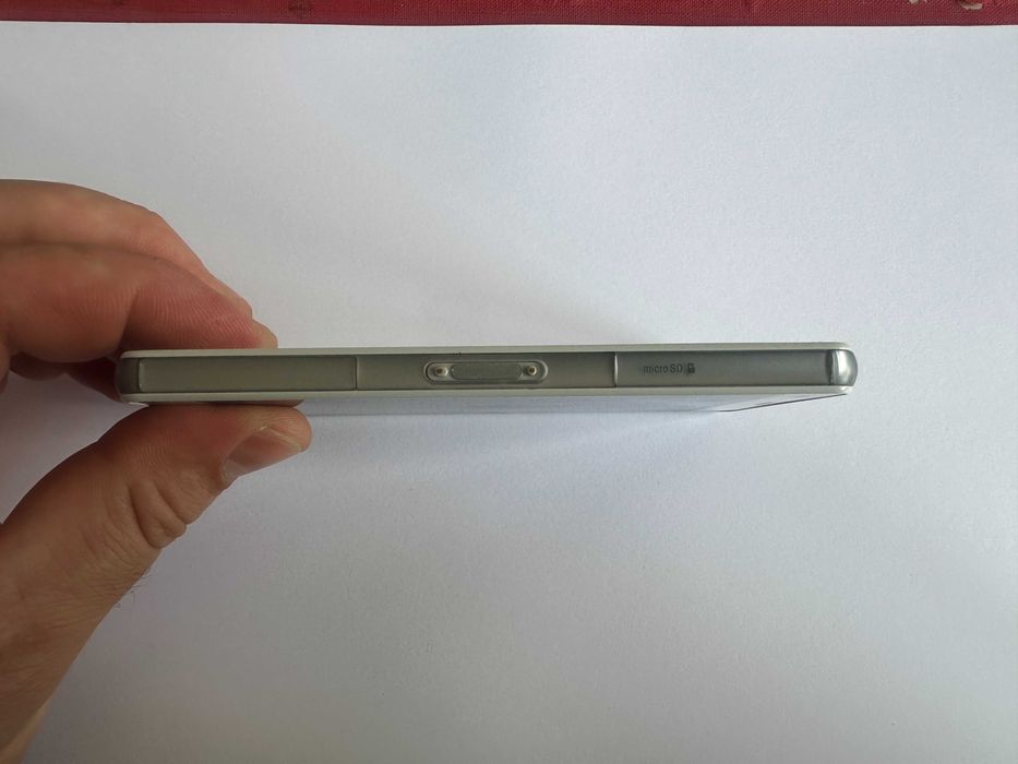 КАТО НОВ !!! SONY Xperia Z3 Compact - 16GB - Бял - Фабрично Отключен