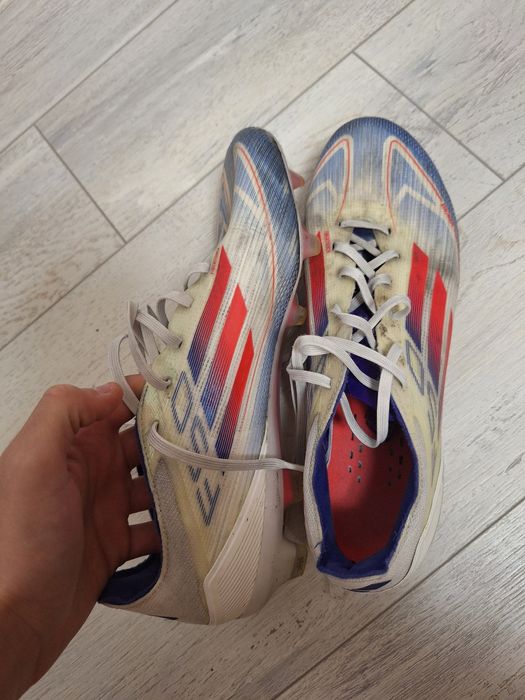 Vând ghete de fotbal profesionale(elite,acc)