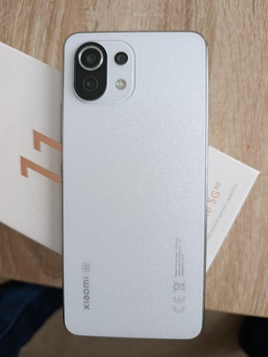 Xiaomi 11 Lite 5G NE като от магазин