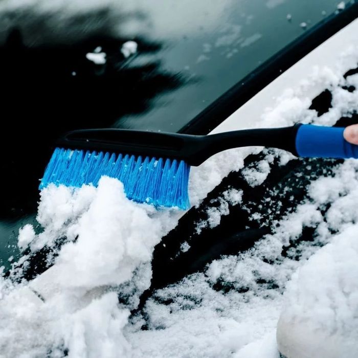 Щётка от снега и льда премиального качества  К2