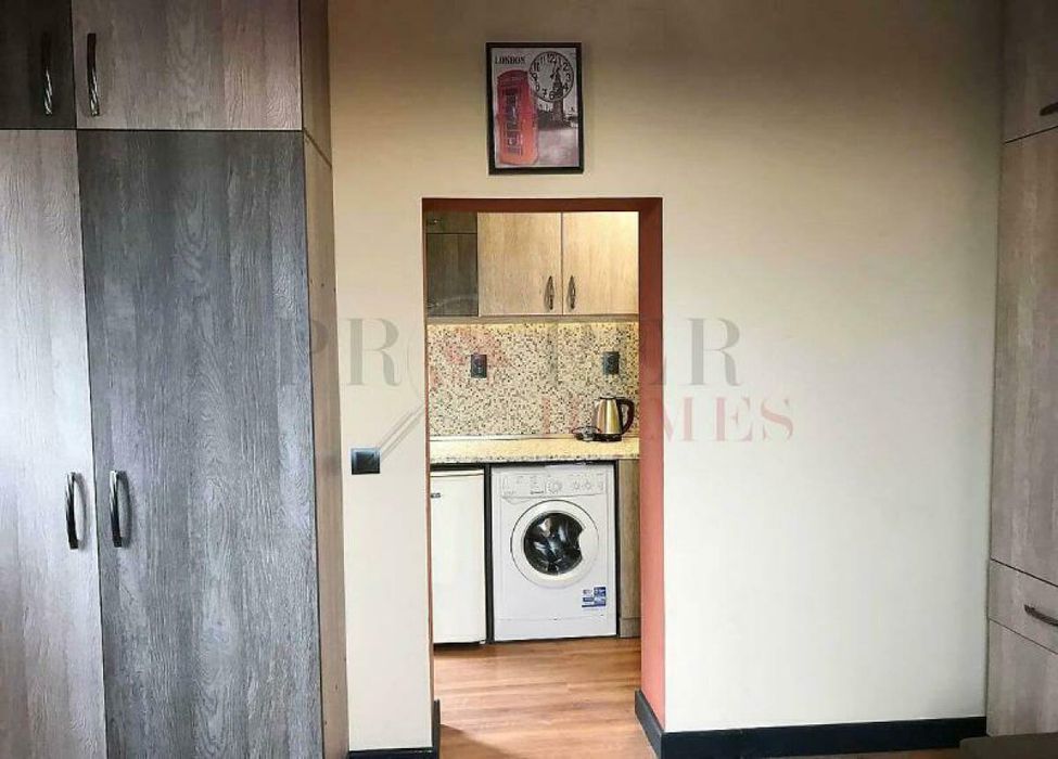 Дава се под наем Едностаен апартамент в Велико Търново, Център - 40 кв.м за 239.7 € - Снимка #3