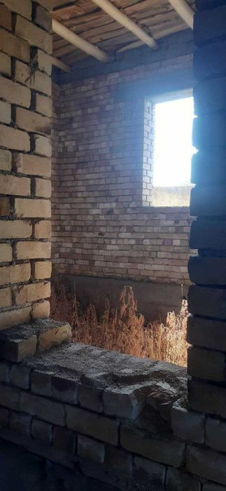 Hovli sotiladi. Yangi hovli