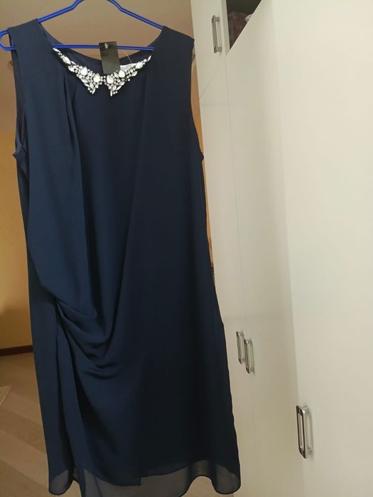 Продам новое платье