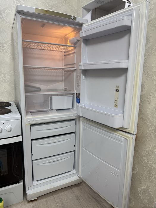 Холодильник indesit