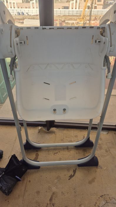 Отдам даром стульчик для кормления, ваночка