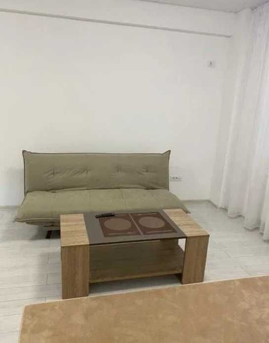 Дава се под наем Едностаен апартамент в Пловдив, Център - 37 кв.м за 204 € - Снимка #1