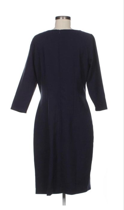 Чисто нова рокля