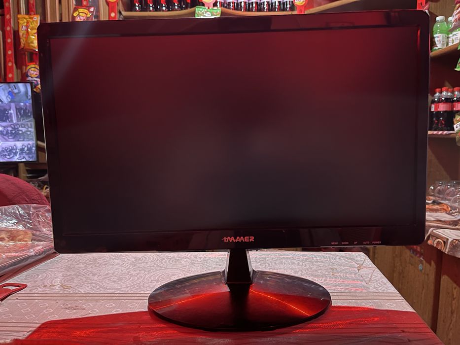 IMMER 19.5  monitorlari sotiladi!