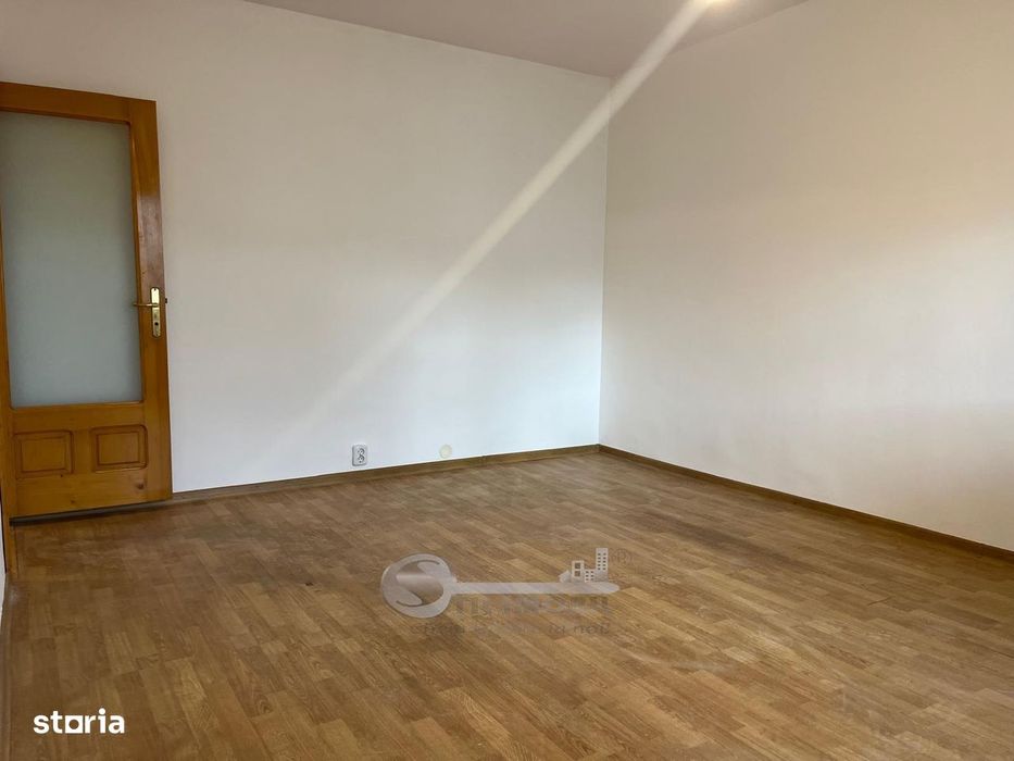 Apartament 3 camere decomandat- NICOLINA