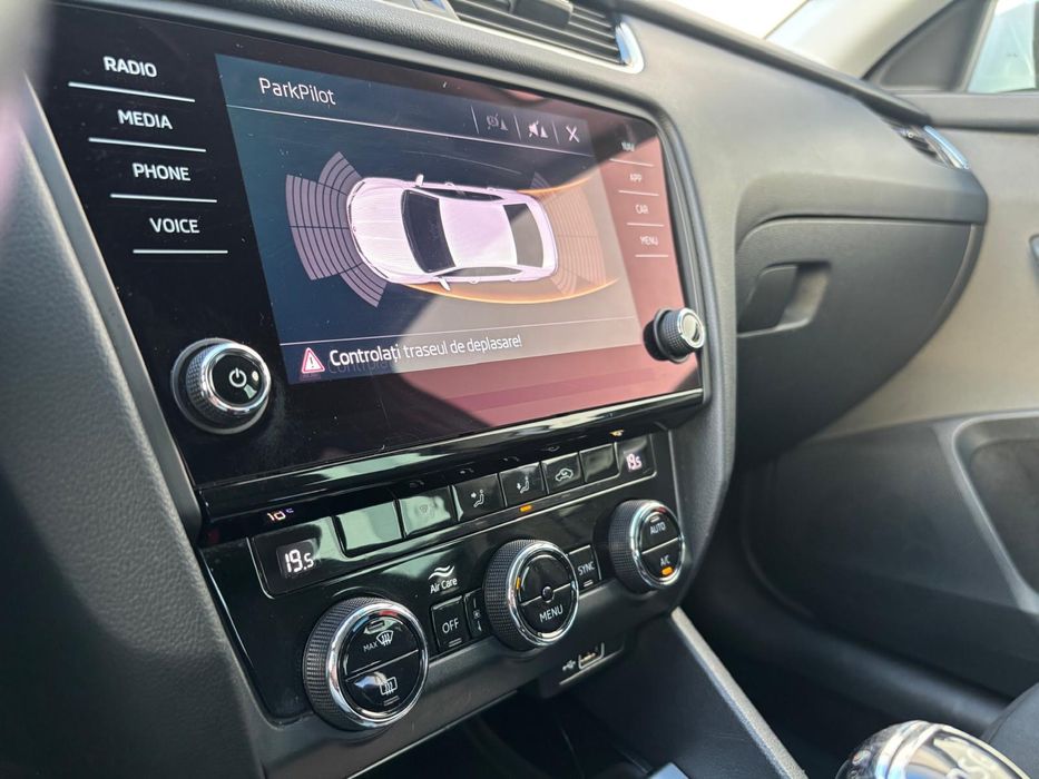 05/2019. Diesel. DSG / Apple CarPlay