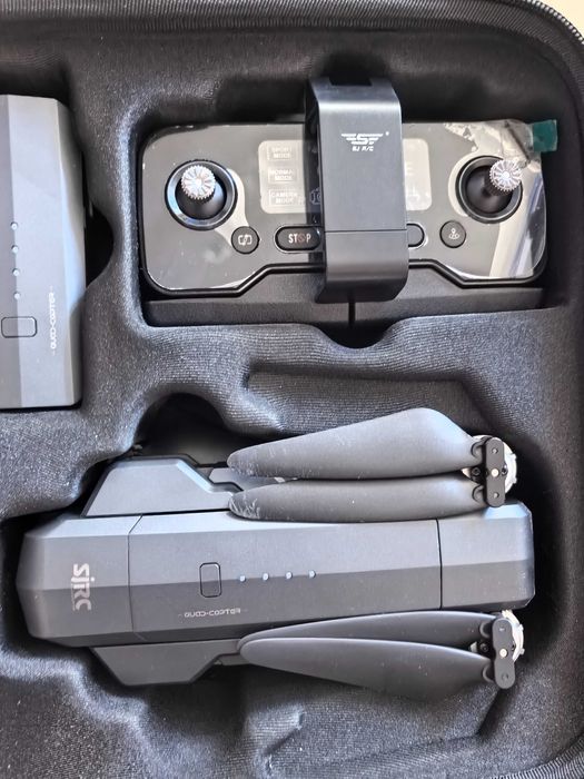 Дрон SJRC F11 пълен комплект с допълнителна батерия