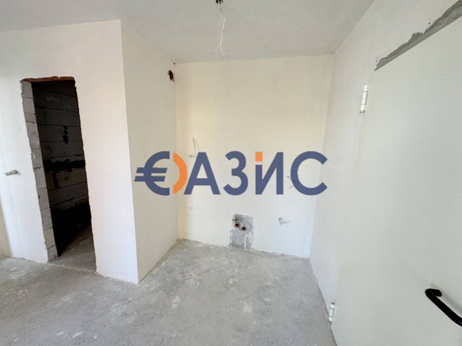 Продава се Двустаен апартамент в с. Равда, Област Бургас - 50 кв.м за 1518 €/кв.м - Снимка #2