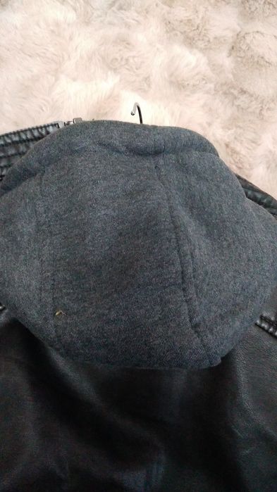 Articol nou,cu etichetă!Geacă bărbați, Xl,75 lei