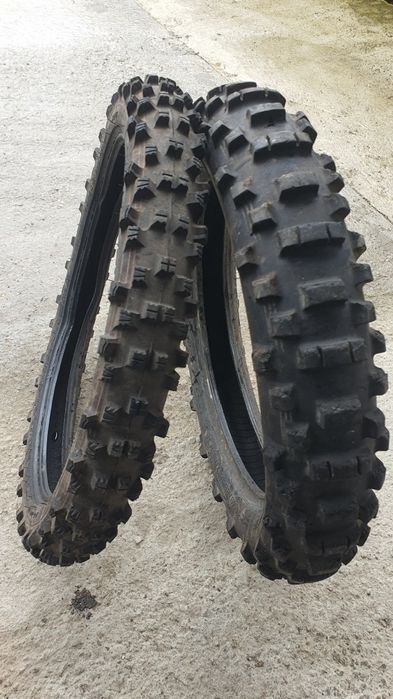 Set Anvelope Moto Enduro 140 80 18 si 90 90 21  Metzeler Sixdays Extrm