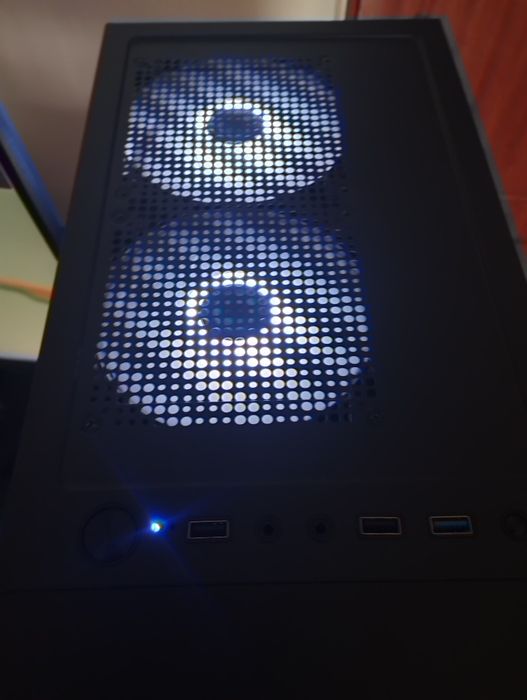 Vând PC de gaming