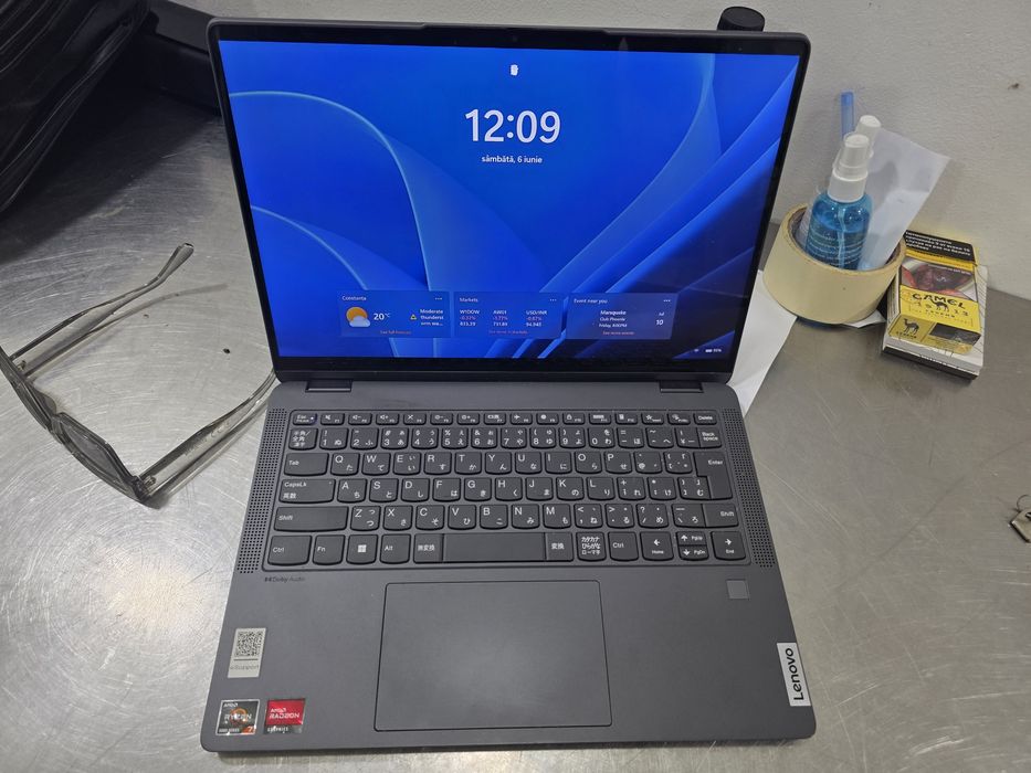 Vând laptop Lenovo IdeaPad Flex 5 – Ryzen 7, 16 GB RAM, SSD 512 GB, Touchscreen 360°