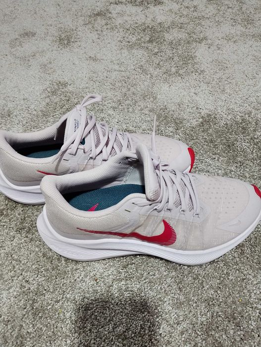 Дамски маратонки Nike