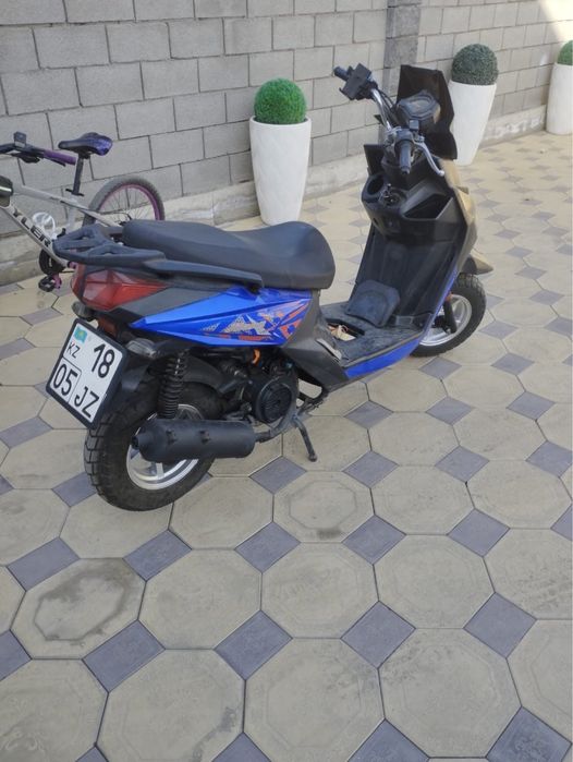 Продам мопед скутер