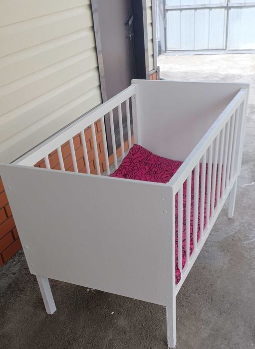 Продаю детскую кровать -манеж