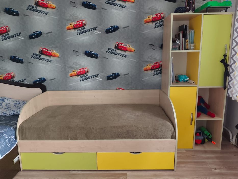 Продам детскую мебель