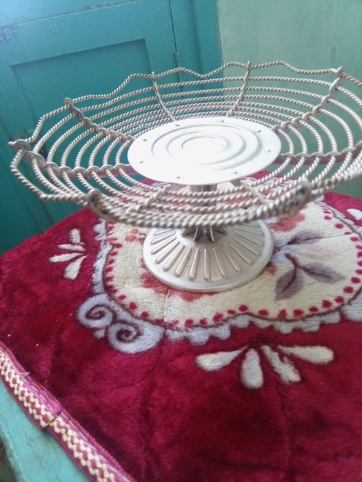 Фруктовница ваза ( старинная)