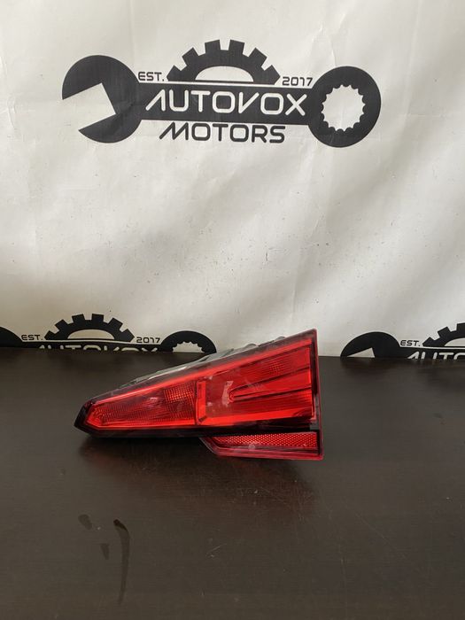 Stop dreapta pe haion Audi A4 B9 sedan berlina de la 2015