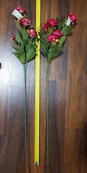 Trandafiri artificiali