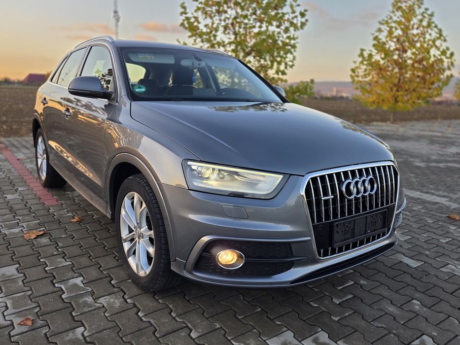 Audi Q3 2.0 TDI * S LINE * Quattro * S Tronic