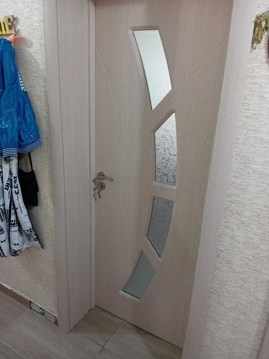 Продава се Тристаен апартамент в Асеновград - 70 кв.м за 1203 €/кв.м - Снимка #1