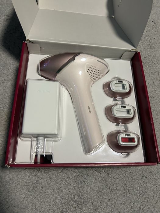 Фотоепилатор Philips Lumea