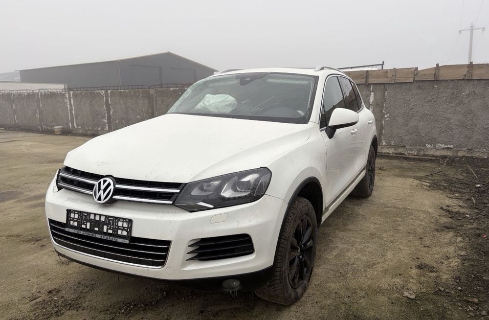 Usa stanga fata Touareg 7P