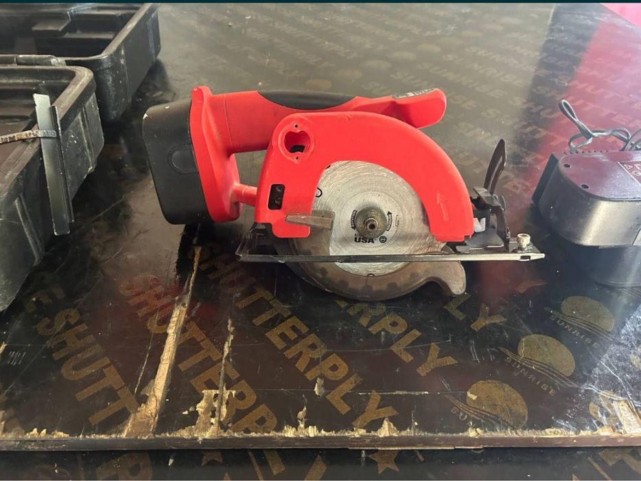 Циркуляр на батерии литиево йонни внос Англия