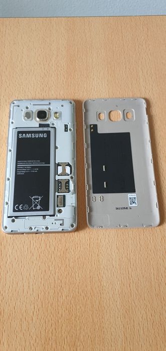Vând telefon samsung j5
